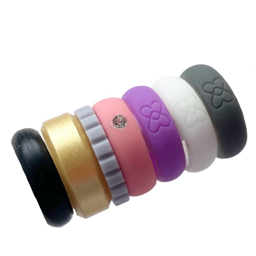 NEW - 7 Rings - Silicone Bands Size 5